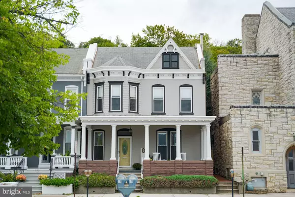 125 E 3RD ST, Lewistown, PA 17044