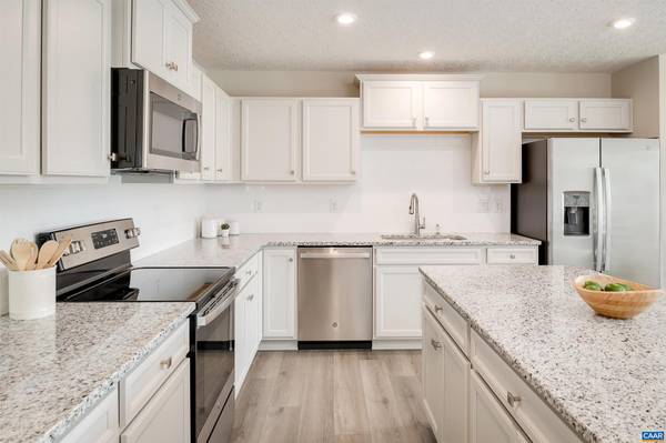 Keswick, VA 22947,405A LAZY BRANCH LN