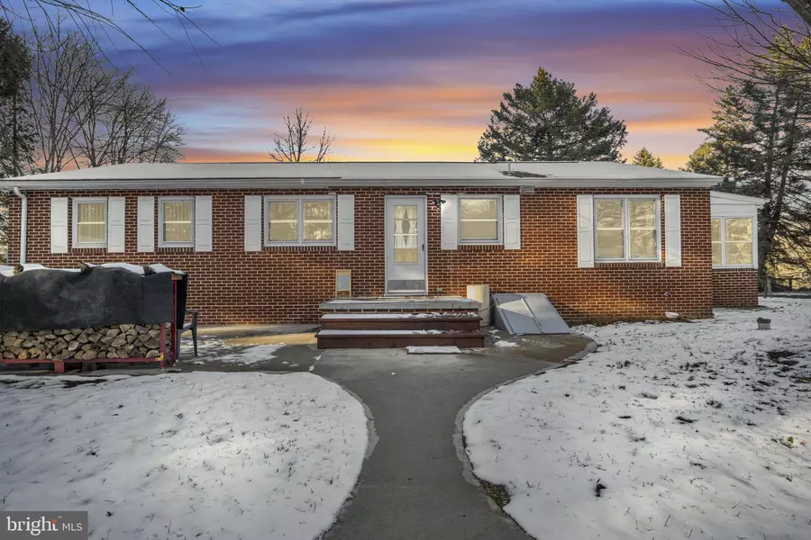 1158 PINE RD, Carlisle, PA 17015