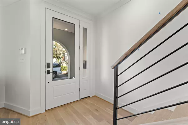 Washington, DC 20001,602 U ST NW