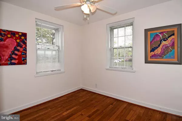 Arlington, VA 22206,2829 S ABINGDON ST #B