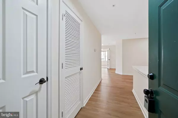 Woodbridge, VA 22193,14184 CUDDY LOOP #201