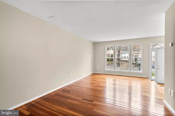 Annapolis, MD 21403,132 QUIET WATERS PL