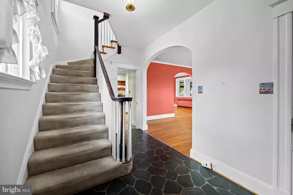 Baltimore, MD 21209,5615 GREENSPRING AVE