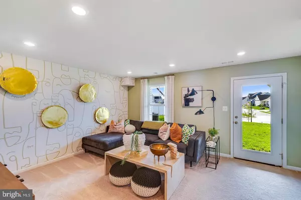 Ranson, WV 25438,1360 RED CLOVER LN