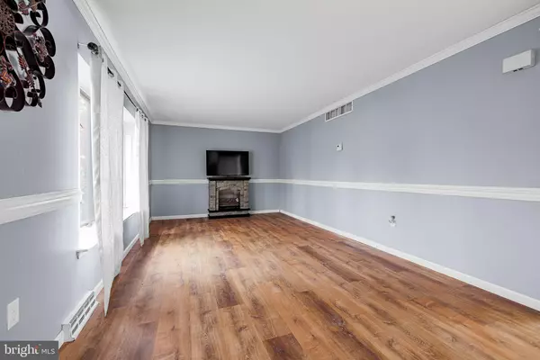 Bear, DE 19701,305 S RED LION TER