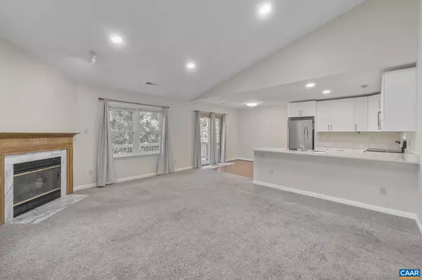 Charlottesville, VA 22901,572 WHITCOVER CIR