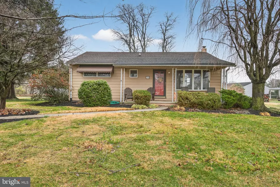 336 MEMORIAL BLVD, Newmanstown, PA 17073