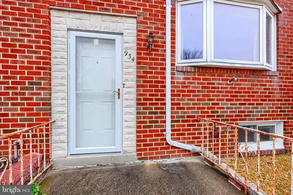 Baltimore, MD 21227,934 REGINA DR