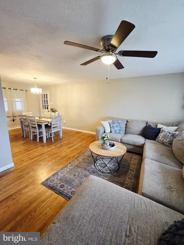 Dover, PA 17315,2417 BERKSHIRE LN