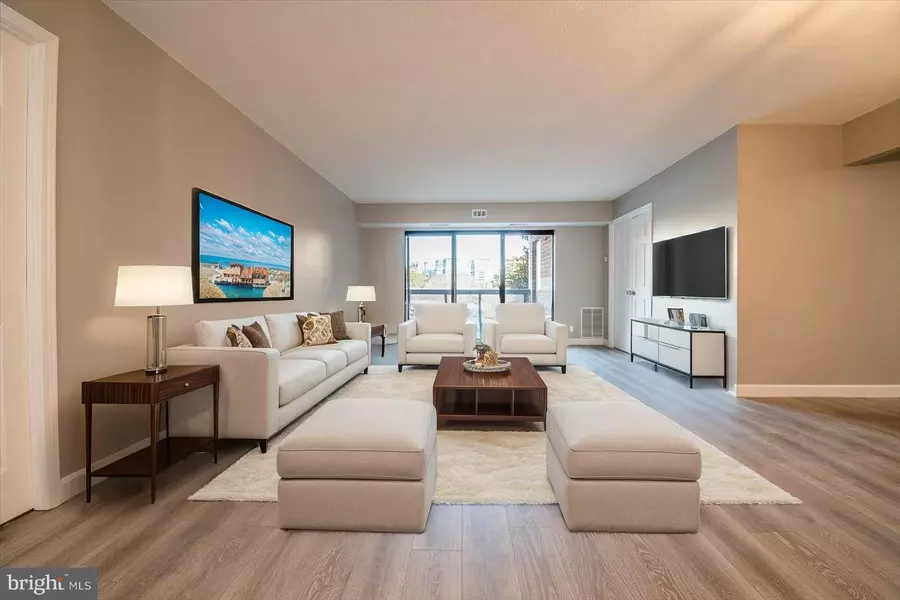 8370 GREENSBORO DR #203, Mclean, VA 22102