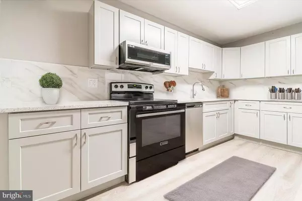 Mclean, VA 22102,8370 GREENSBORO DR #203