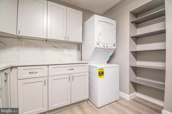 Mclean, VA 22102,8370 GREENSBORO DR #203