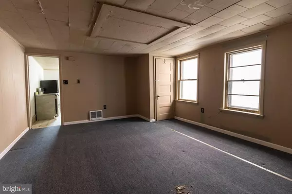 Pottsville, PA 17901,212 W MARKET ST #E