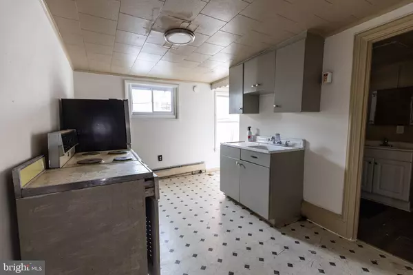 Pottsville, PA 17901,212 W MARKET ST #E