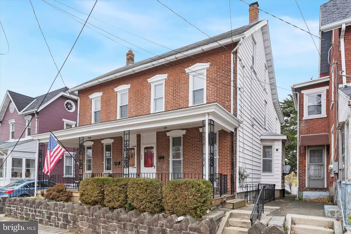 Royersford, PA 19468,429 CHURCH ST