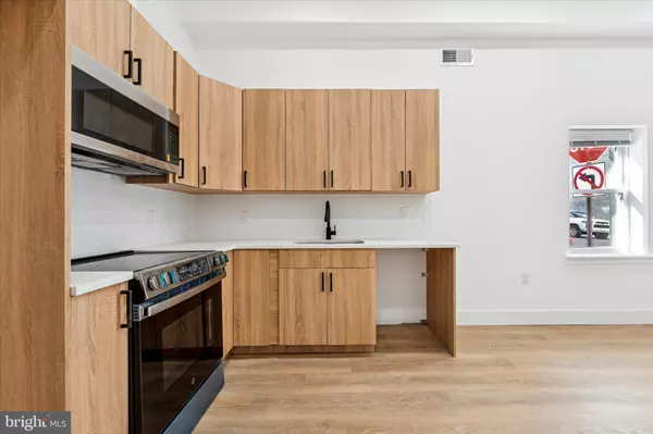 Philadelphia, PA 19121,2424 W THOMPSON ST #3