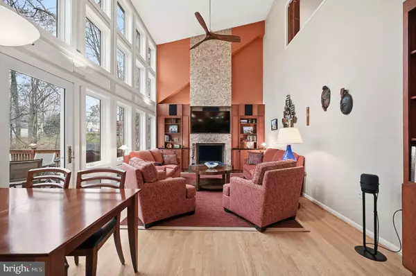 Reston, VA 20191,2218 WAKEROBIN LN