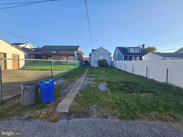 York, PA 17403,1007 E PROSPECT ST