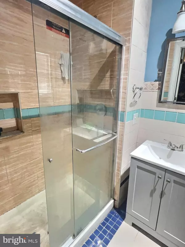 Reading, PA 19604,732 N 9TH ST