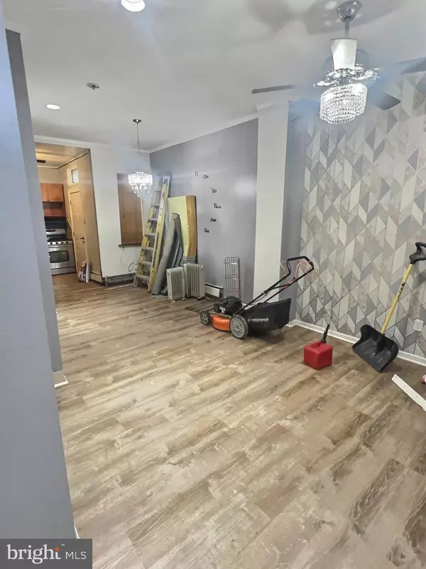 Reading, PA 19604,732 N 9TH ST