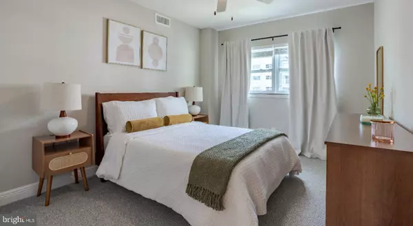 Hyattsville, MD 20784,4851 ELLIN RD #224