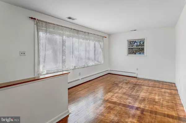 Woodbridge, VA 22191,1916 WILLOW LN