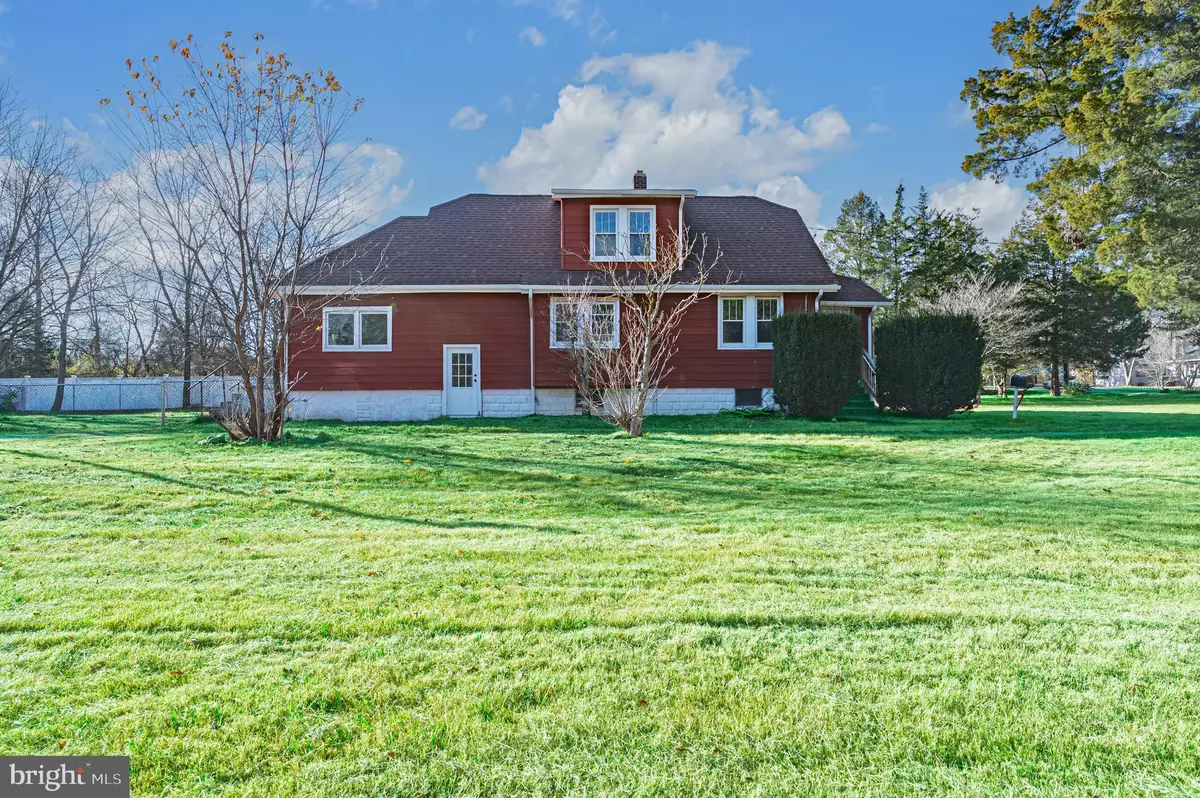 Vineland, NJ 08360,1429 W OAK RD