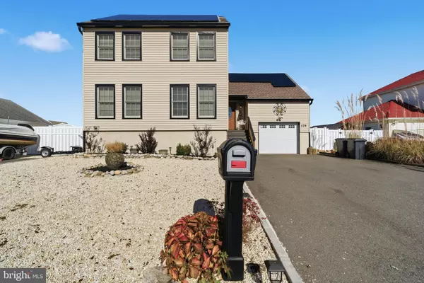 Manahawkin, NJ 08050,179 BERNARD DR