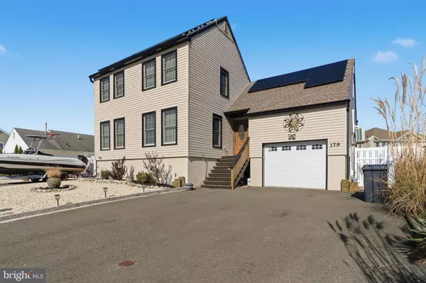 179 BERNARD DR, Manahawkin, NJ 08050