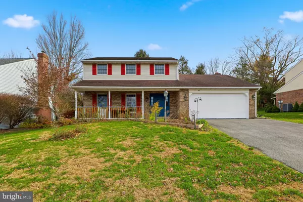 647 CANDLEWYCK RD, Lancaster, PA 17601