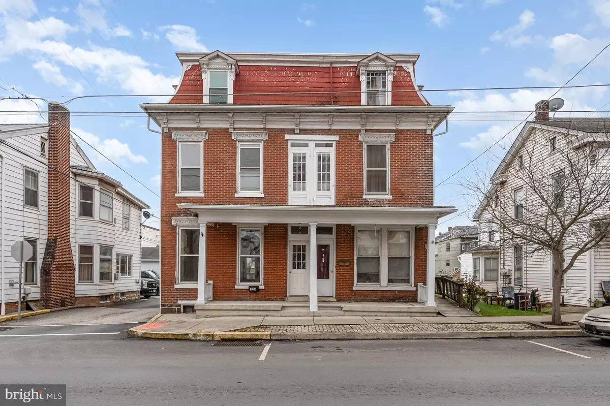 Newport, PA 17074,323 MARKET ST