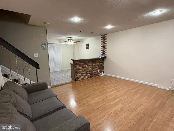 Bensalem, PA 19020,5107 BAY RD