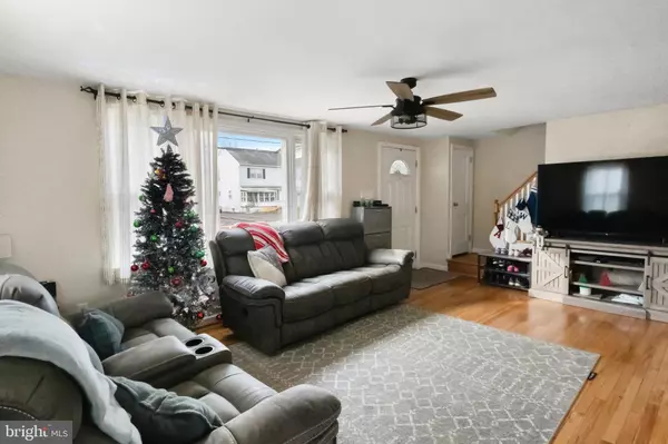 Brookhaven, PA 19015,17 UPLAND RD