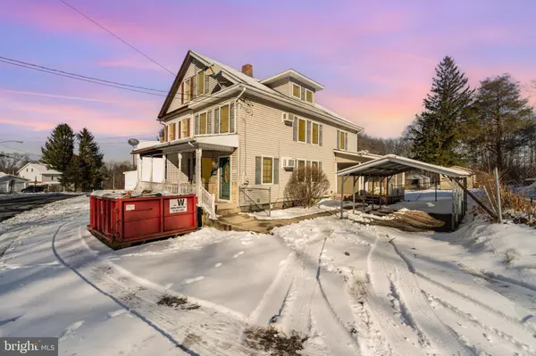 49 MAIN ST, Tremont, PA 17981