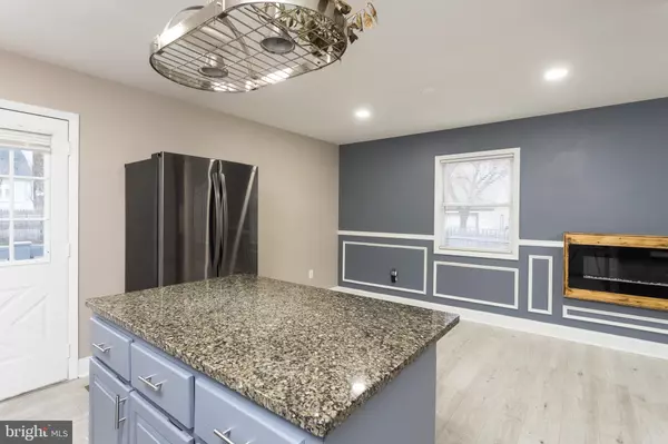 Dundalk, MD 21222,7324 SCHOOL LN