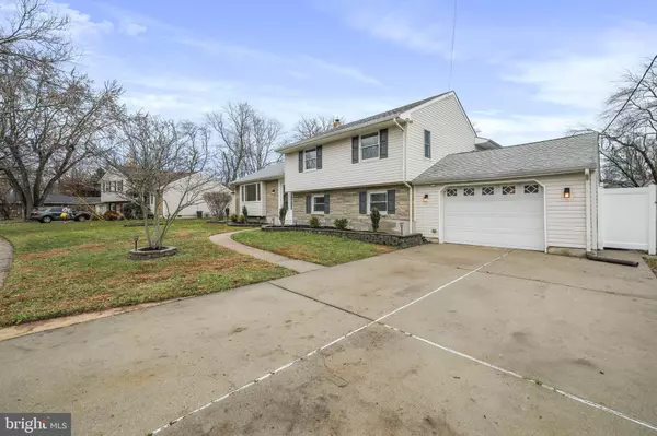 Moorestown, NJ 08057,308 FARMDALE RD