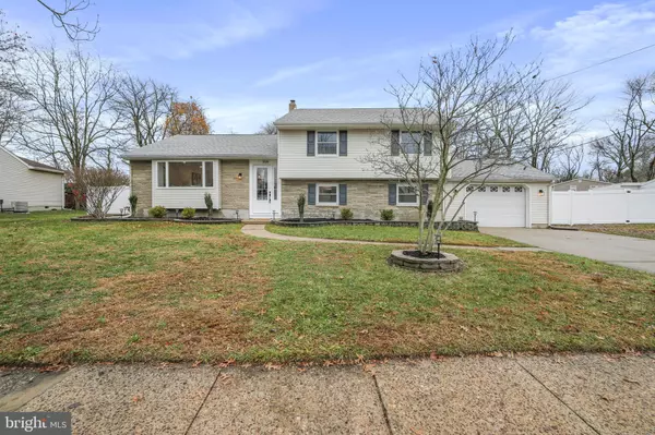 Moorestown, NJ 08057,308 FARMDALE RD