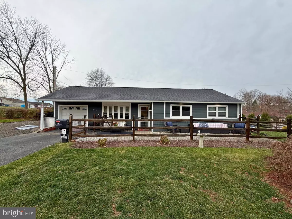 Norristown, PA 19401,242 BROOKSIDE RD