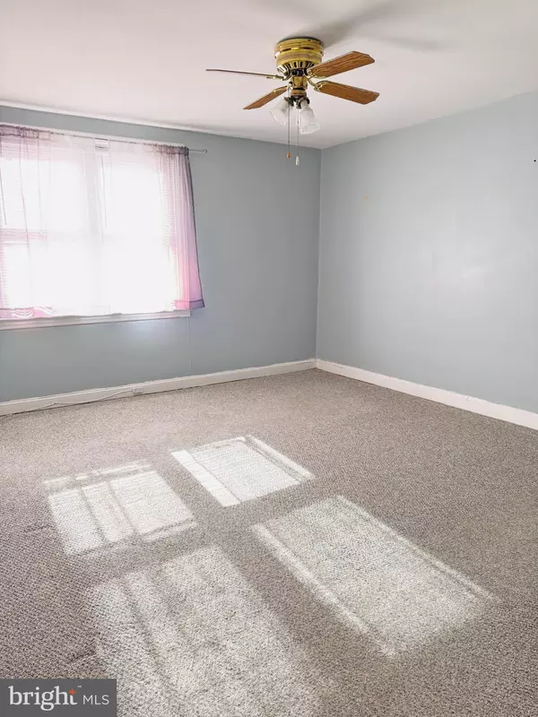 Clifton Heights, PA 19018,5237 N SPRINGFIELD RD