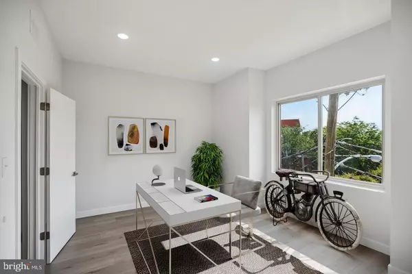 Philadelphia, PA 19133,2218 N MARSHALL ST #B