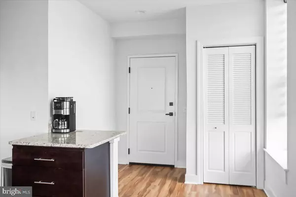 Harrisburg, PA 17101,231 STATE ST #805