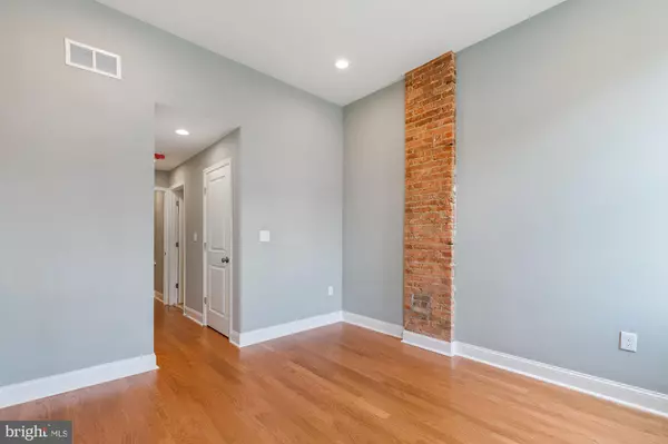 Baltimore, MD 21213,1429 E FEDERAL ST