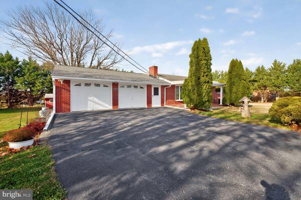 8418 MAPLEVILLE RD, Boonsboro, MD 21713