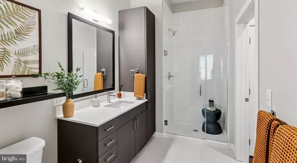 Hyattsville, MD 20784,4851 ELLIN RD #113