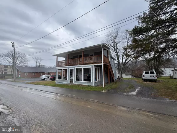 Romney, WV 26757,351 ELK PL