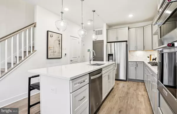 Ashburn, VA 20147,43761 ORCHID DOVE TER