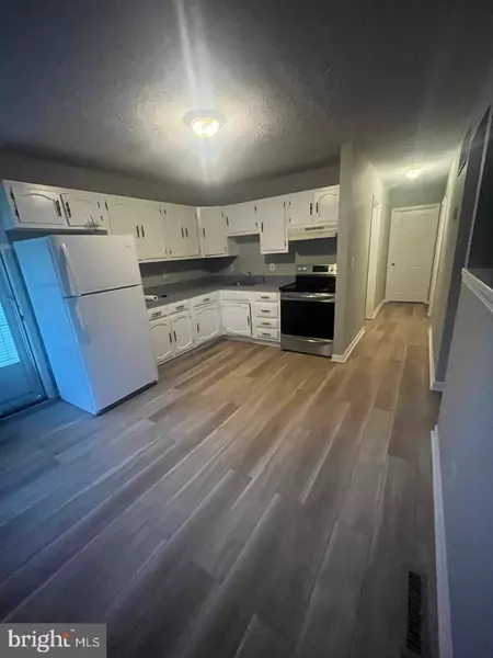 7989 7989 TICK NECK RD #A, Pasadena, MD 21122