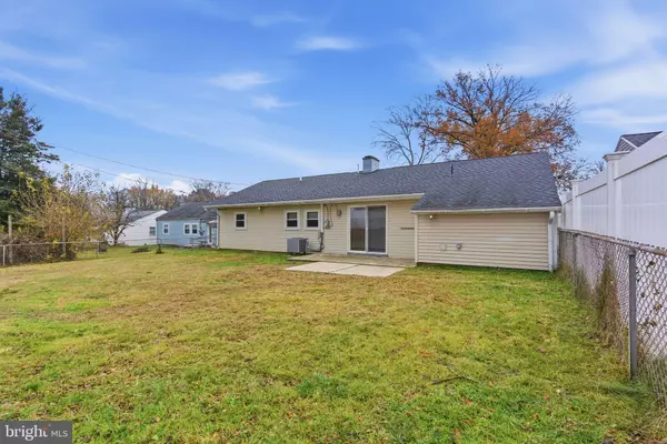 Fairless Hills, PA 19030,831 TRENTON RD