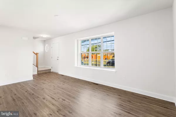 Pennsauken, NJ 08110,6814 WALDORF AVE